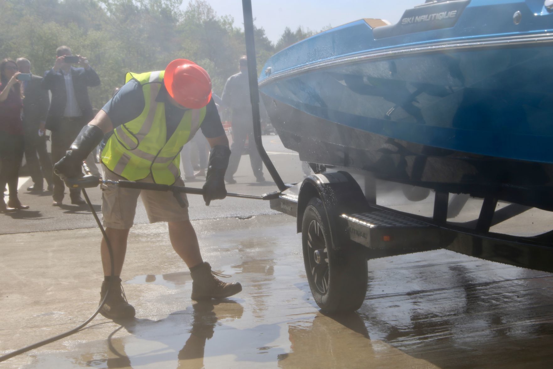 Boat washing station opens on Northway
